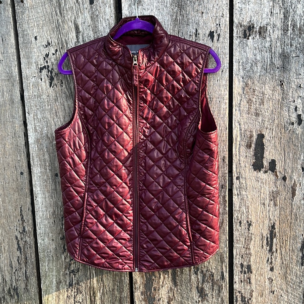 Van Heusen Vest. 💕 - Picture 2 of 6